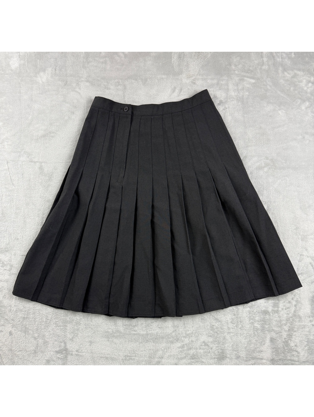 Vintage Christy Girl Womens Size 10 Black Pleated Midi Skirt Made in USA Rayon